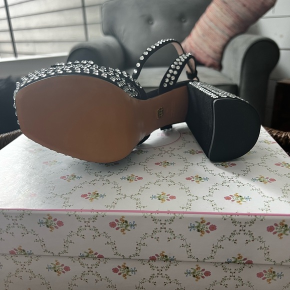 Hillhouse Home , party platforms!! Sold out in tons of sizes 38!! - Picture 5 of 6